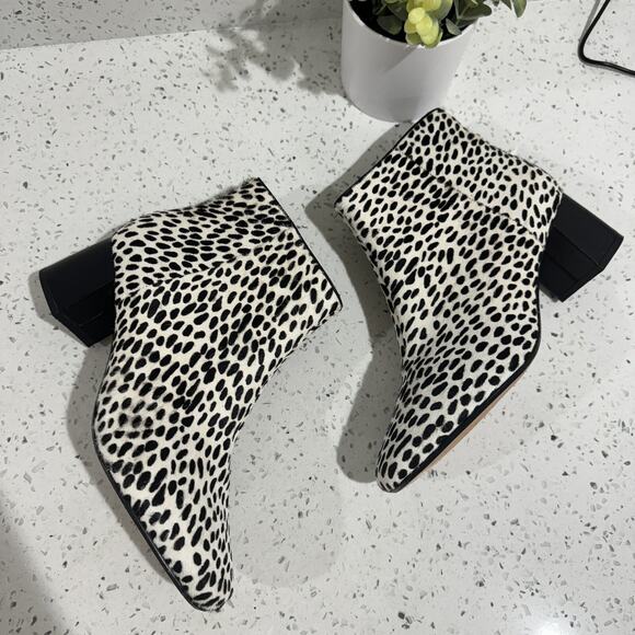 Clark’s Calf Hair Spotted Ankle Booties Size 8 - Picture 4 of 4